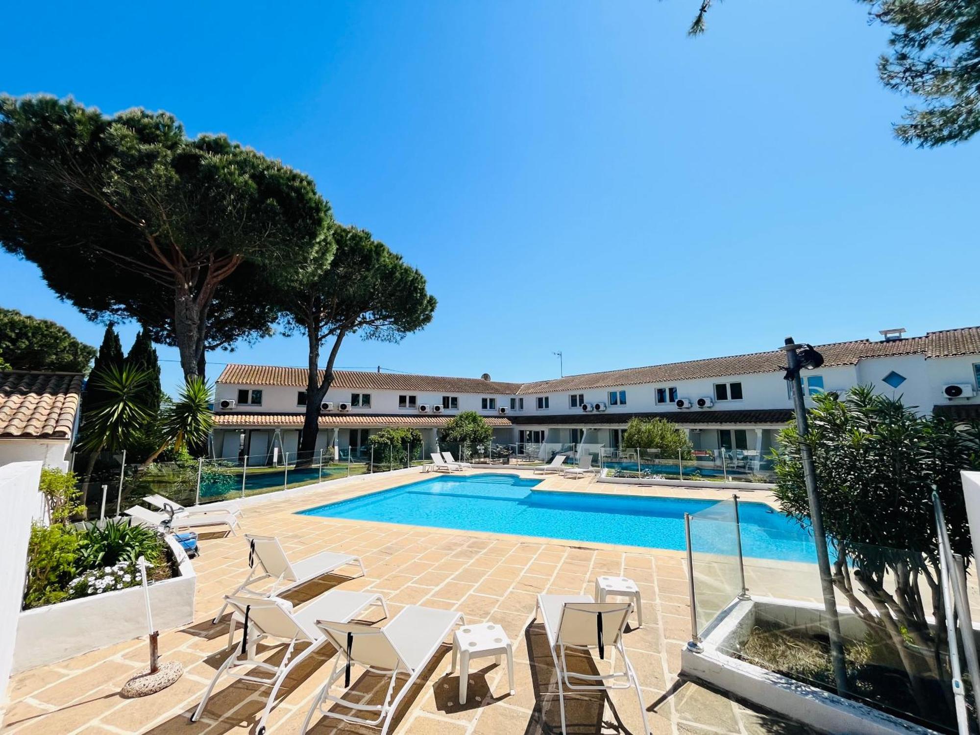 Artemia Aigues-Mortes - Hotel Avec Piscine 外观 照片