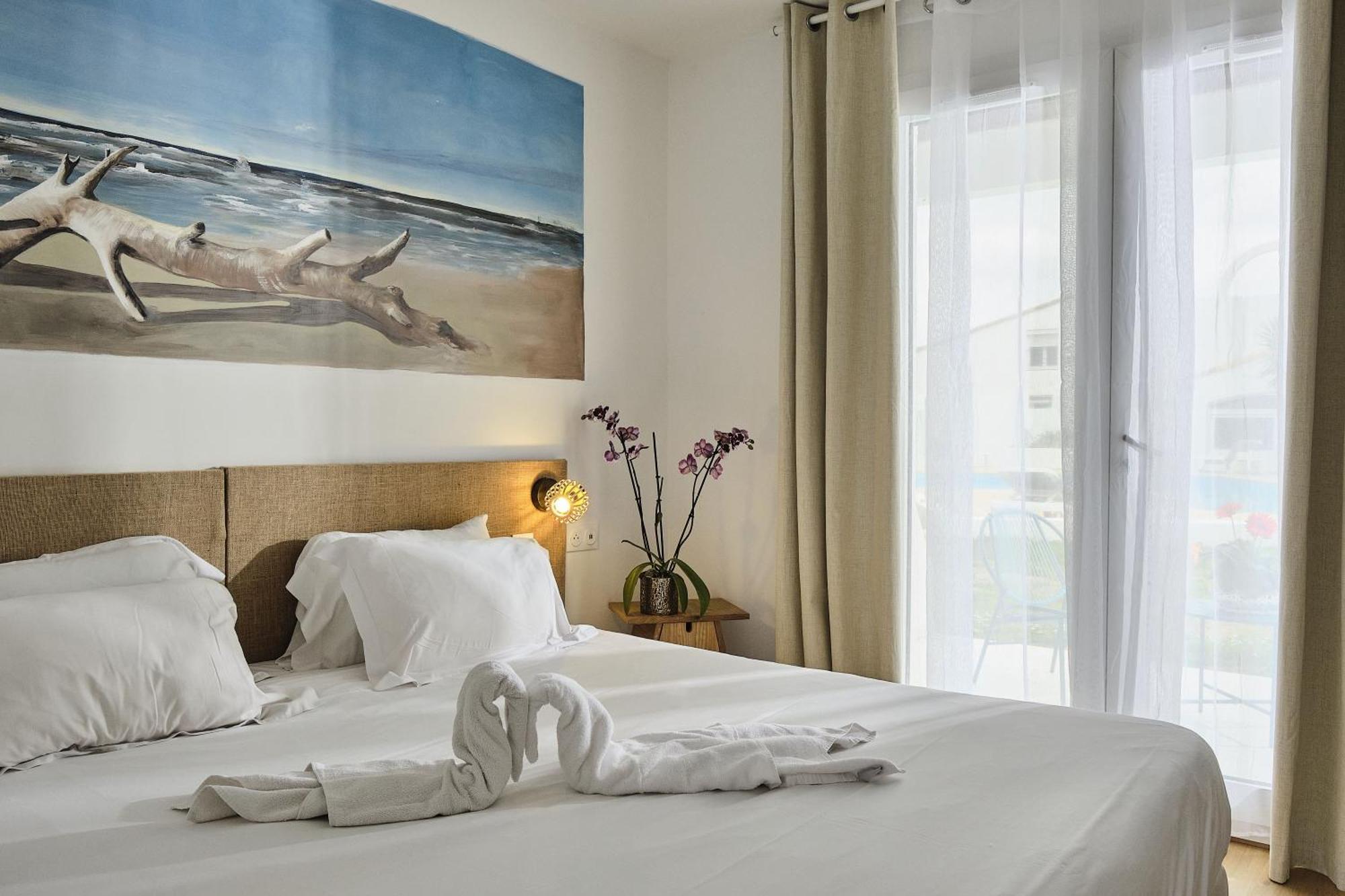 Artemia Aigues-Mortes - Hotel Avec Piscine 外观 照片