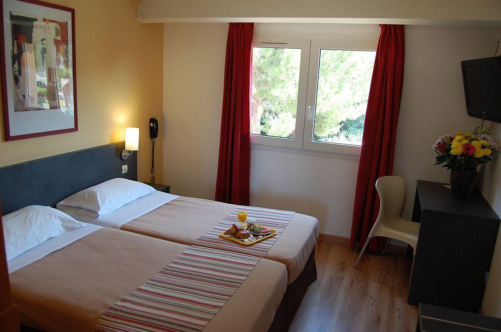 Artemia Aigues-Mortes - Hotel Avec Piscine 外观 照片