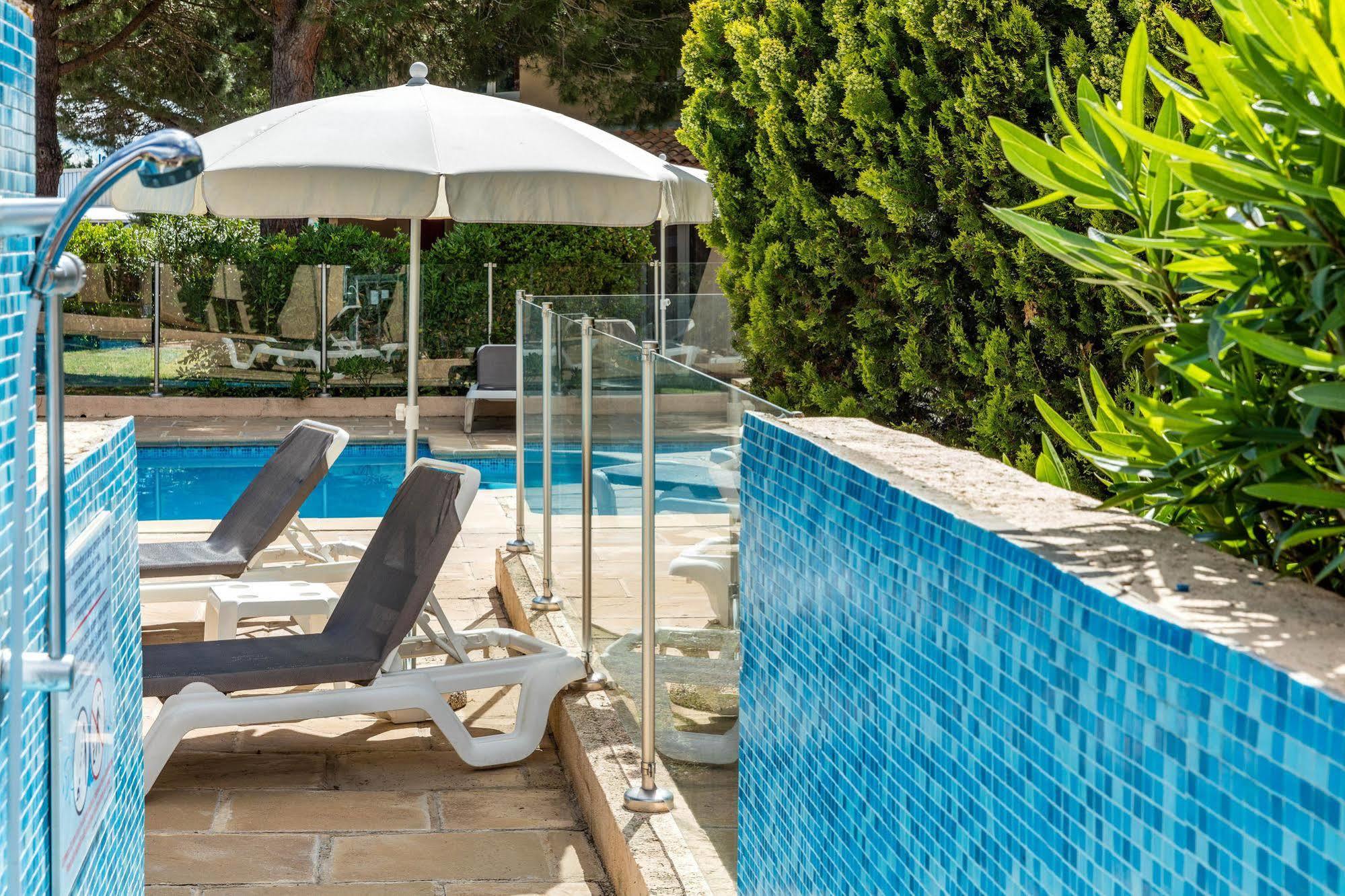 Artemia Aigues-Mortes - Hotel Avec Piscine 外观 照片